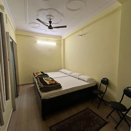 Incredible Banaras Inn Варанаси Екстериор снимка