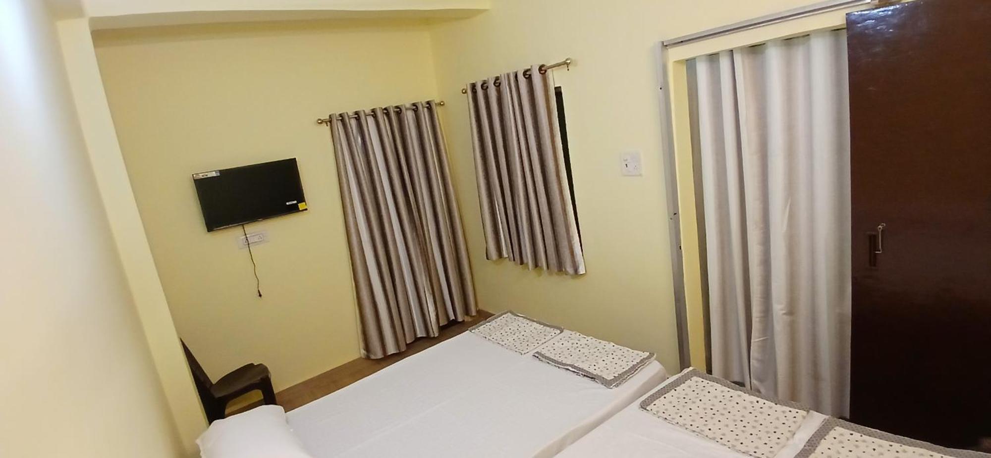 Incredible Banaras Inn Варанаси Екстериор снимка